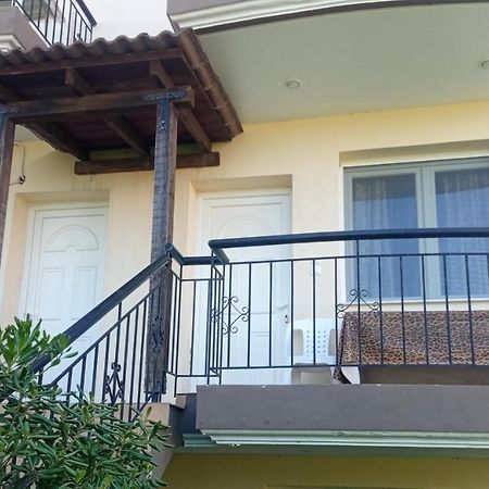 Villa Leopard 斯塔夫罗斯 外观 照片