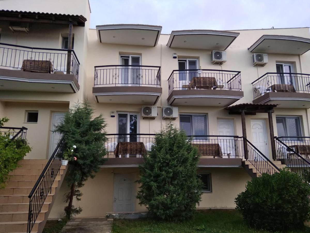 Villa Leopard 斯塔夫罗斯 外观 照片