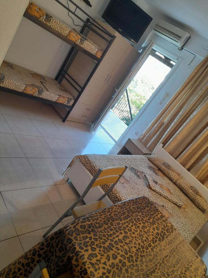Villa Leopard 斯塔夫罗斯 外观 照片