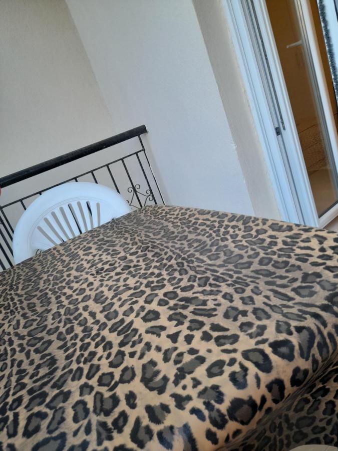 Villa Leopard 斯塔夫罗斯 外观 照片
